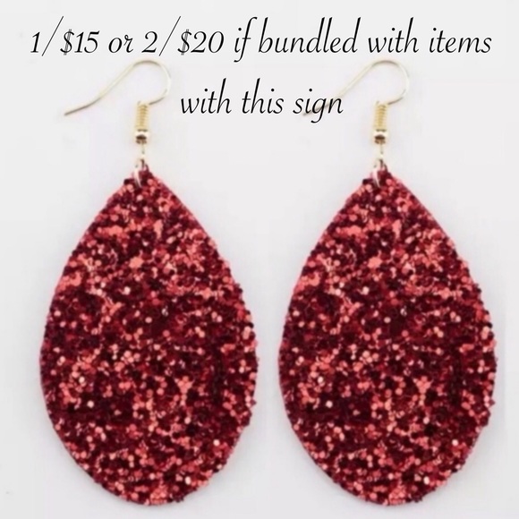 Jewelry - Cute & delicate sparkly tear drop shape earrings.